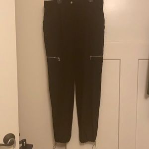 Chico’s zenergy windbreaker pants, size 0.5